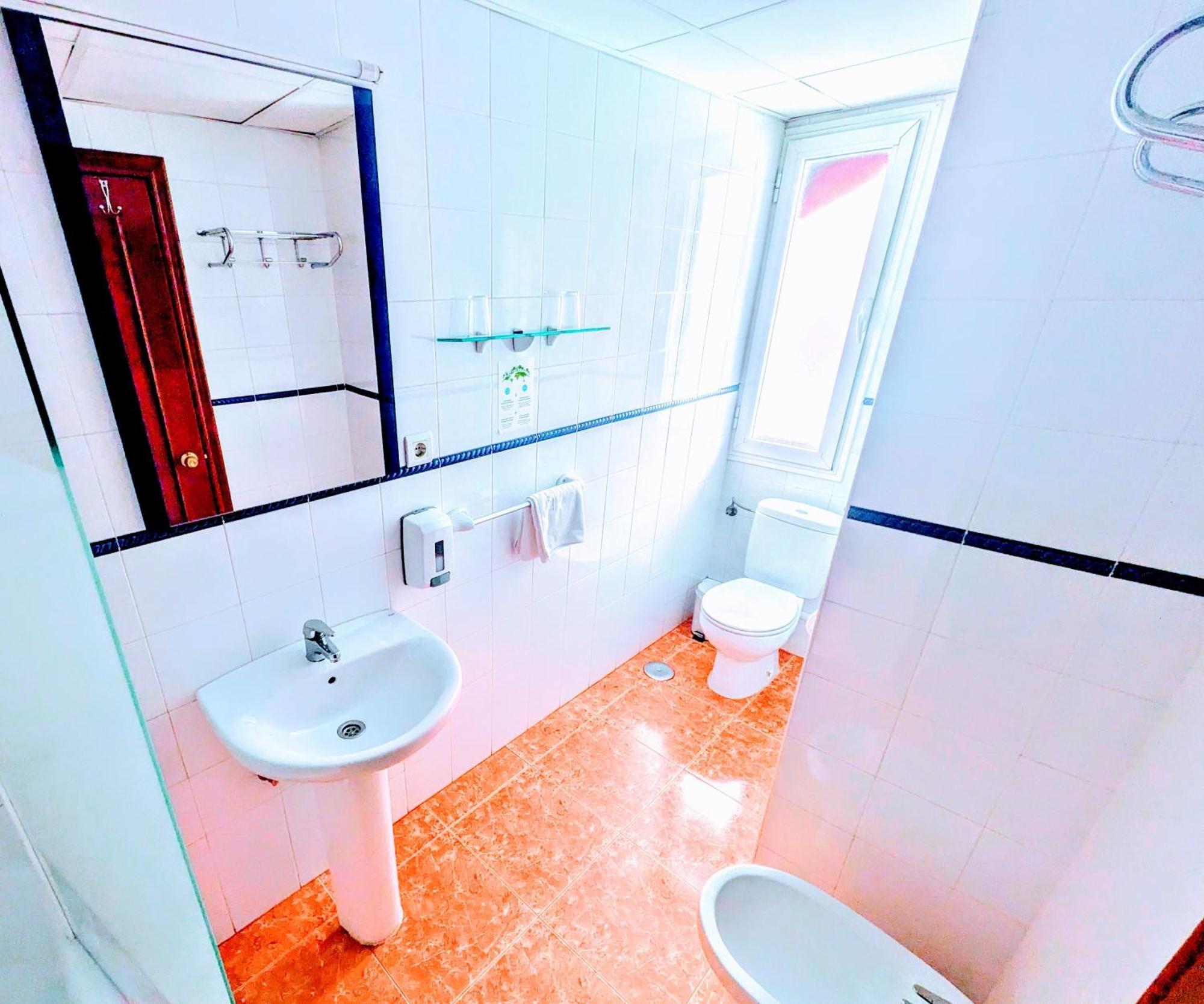Hostal Jentoft Sevilla Eksteriør billede