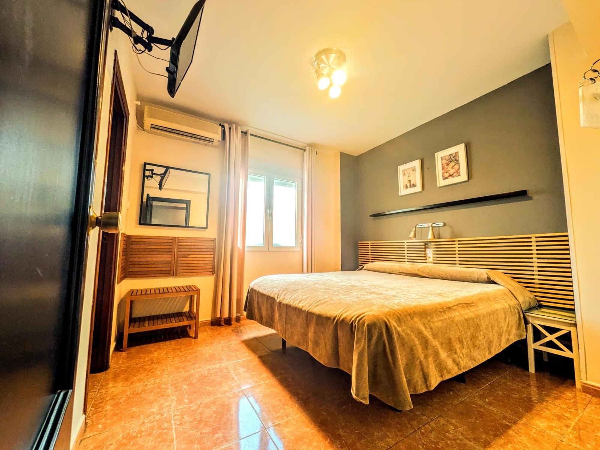 Hostal Jentoft Sevilla Eksteriør billede