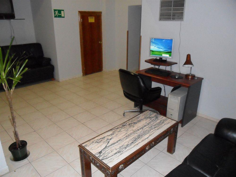 Hostal Jentoft Sevilla Eksteriør billede