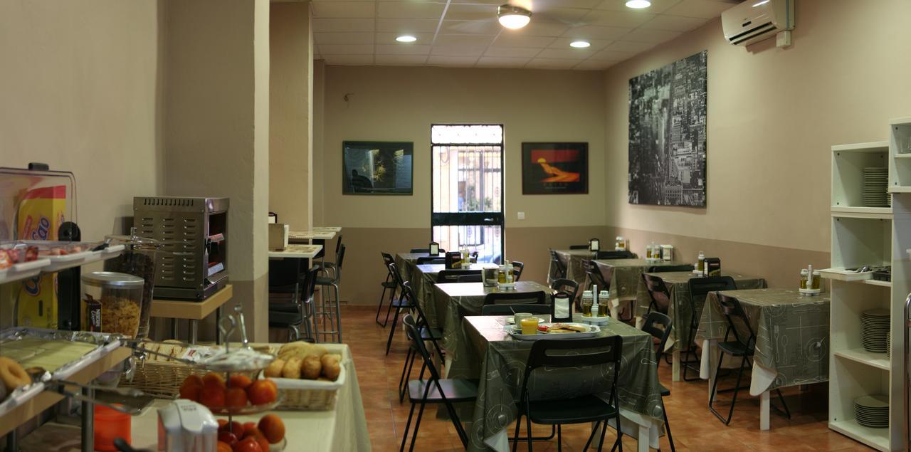 Hostal Jentoft Sevilla Eksteriør billede