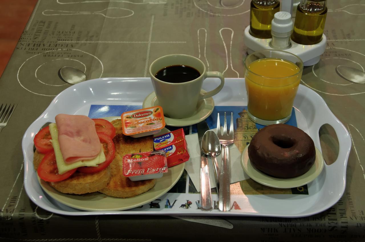 Hostal Jentoft Sevilla Eksteriør billede